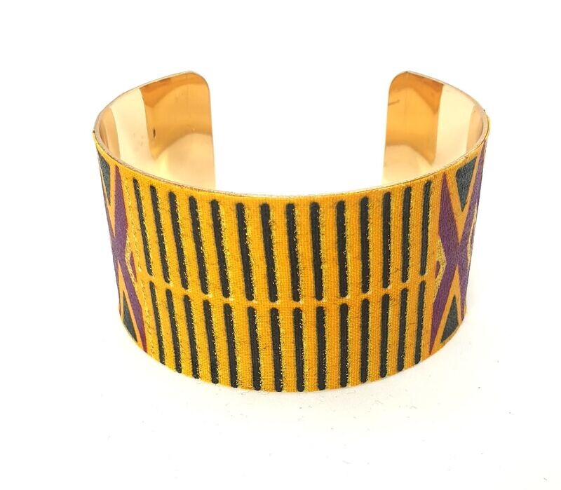 Manchette large Thalya
Jaune, violet, noir et doré