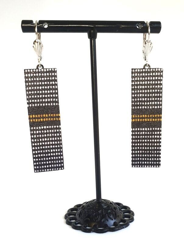 Boucles d'oreilles 
Noir à pois blancs et jaunes