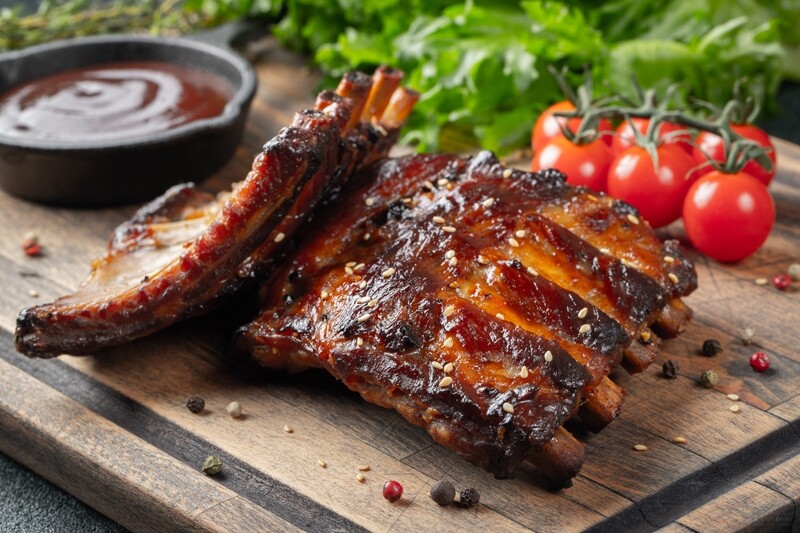 Cotes levées BBQ Fumée