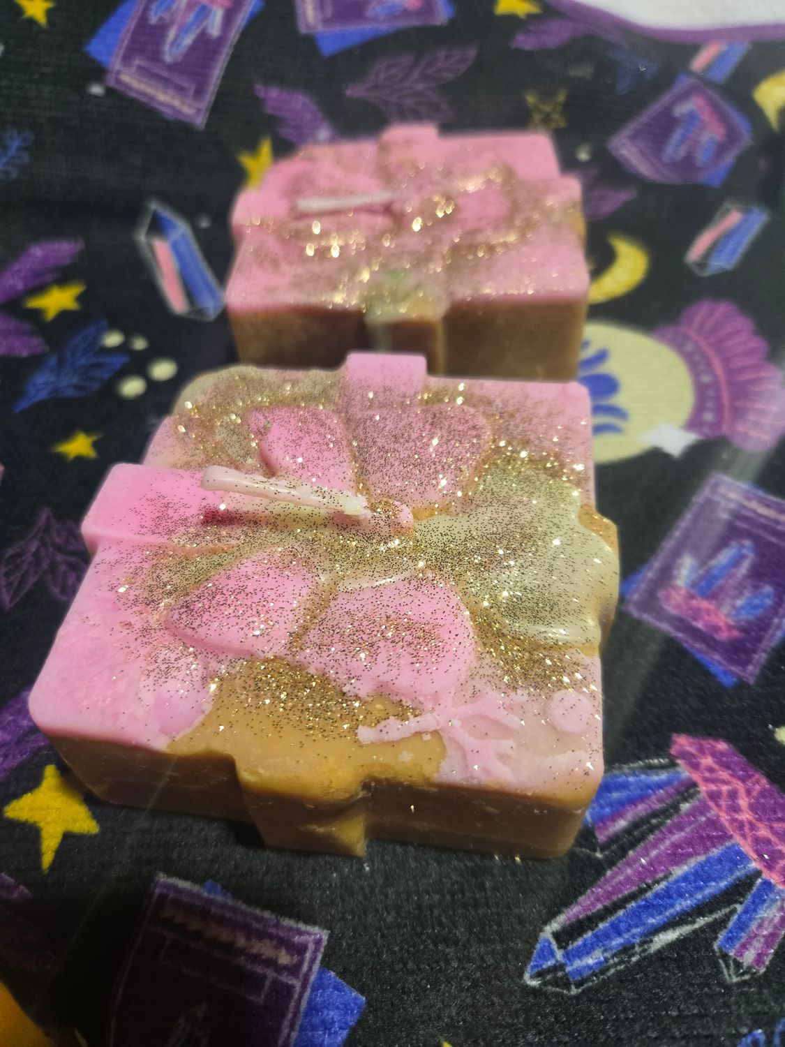 Surprise sugar cookie present candles