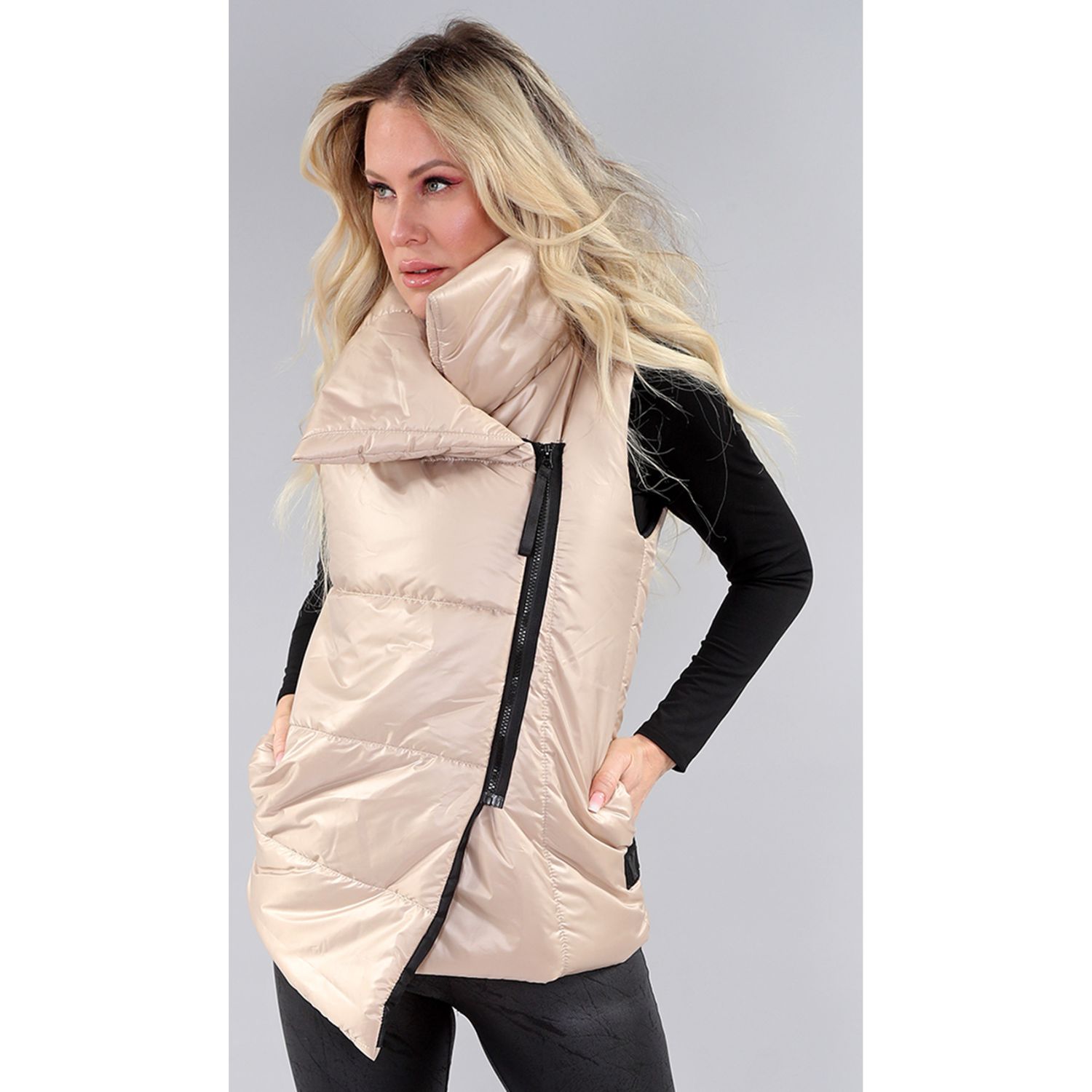 Michael Tyler Beige Gilet Down Vest With Black Zip Front