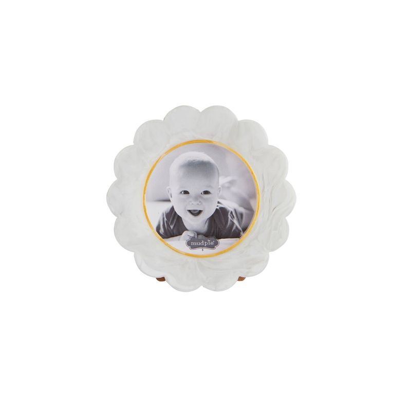 Scallop Resin Small White Frame