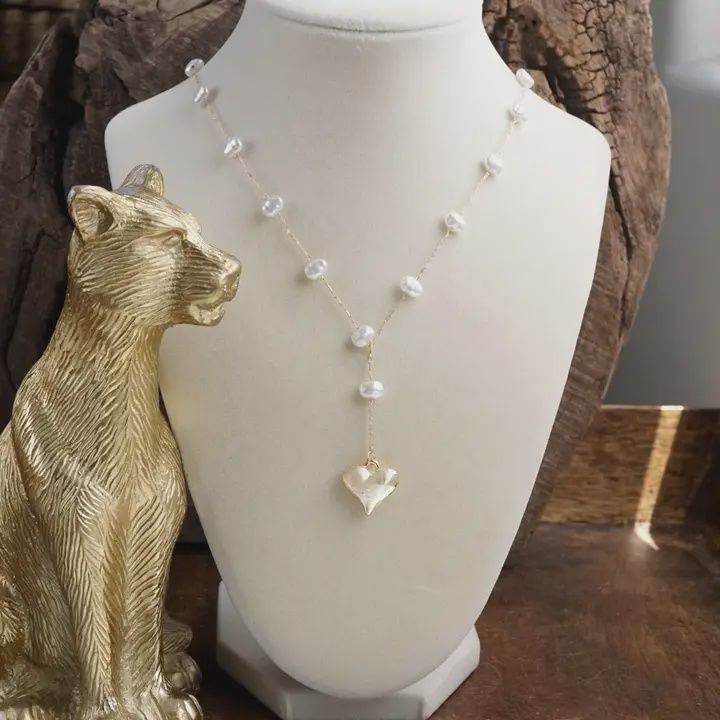 Pearl Lariat Puffy Heart Pendant Necklace