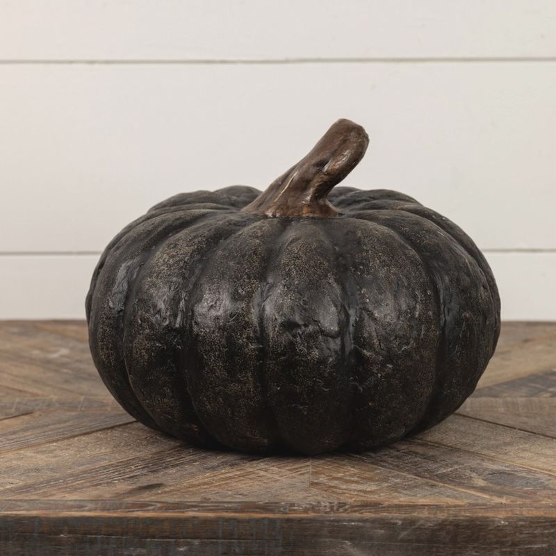 9&quot; Black Short Pumpkin