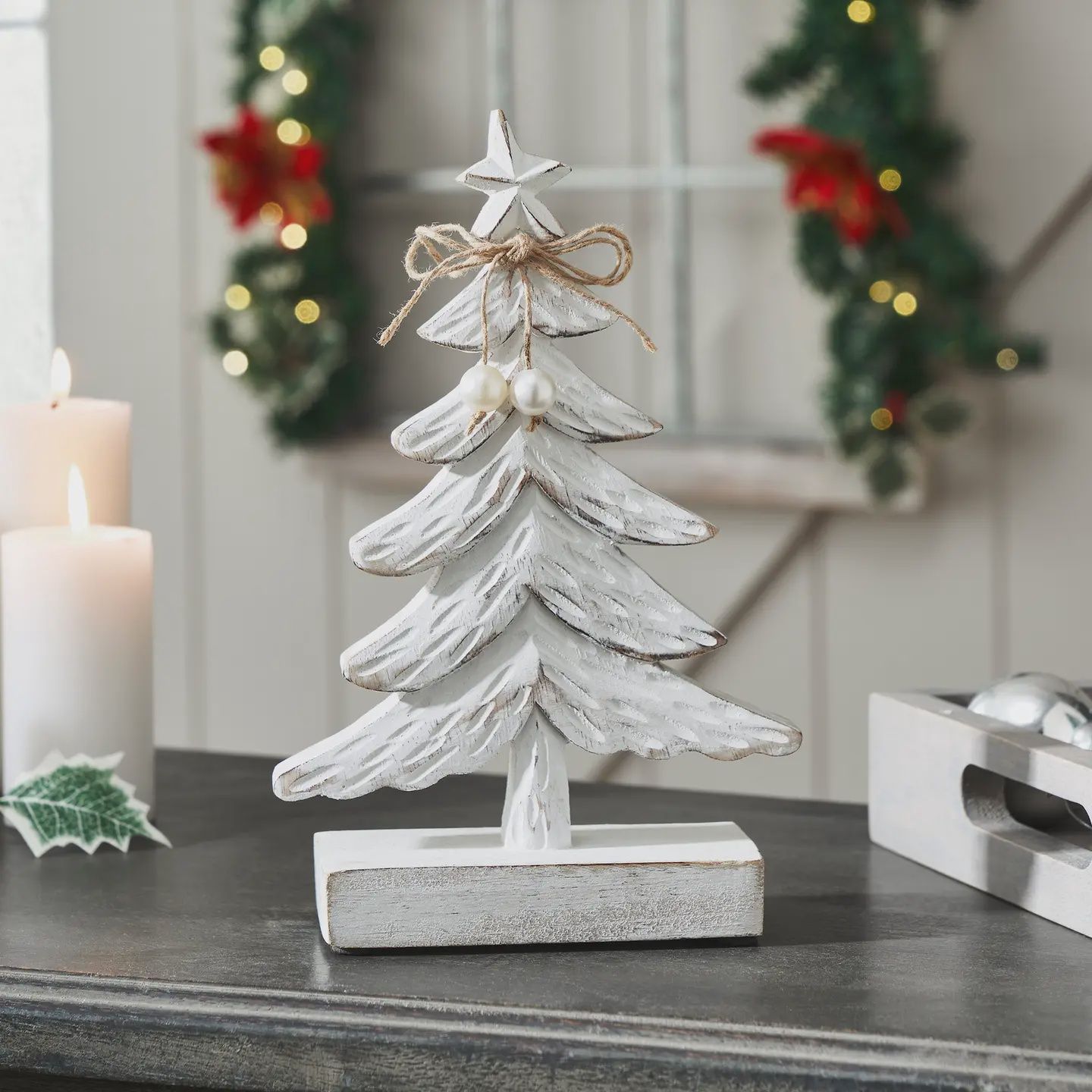 Wooden Christmas Trees, Type: Distressed White Wooden Fir