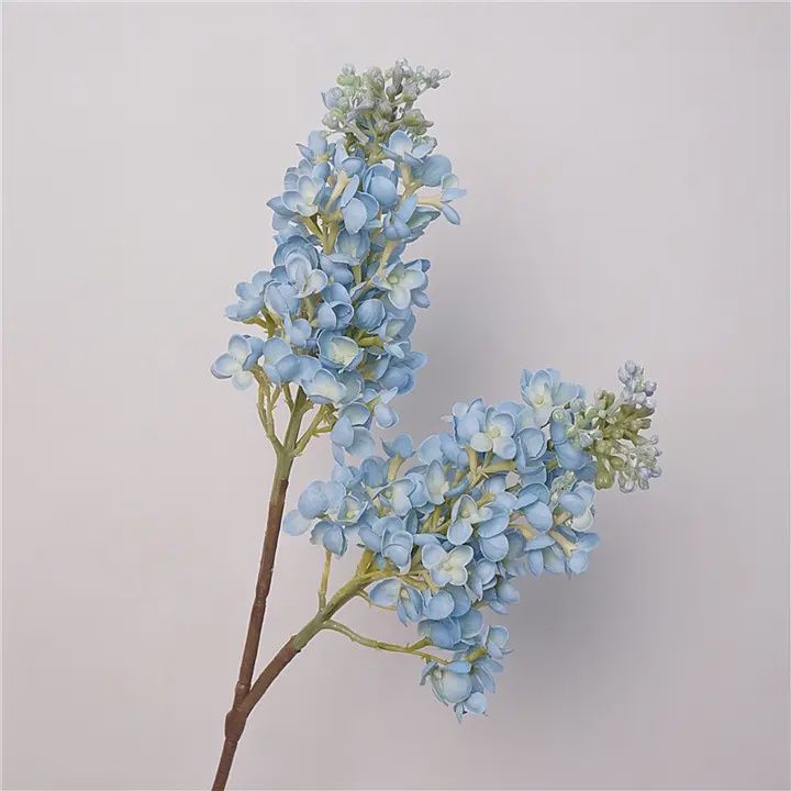 Real Touch Lilac Stem, Colour: Light Blue