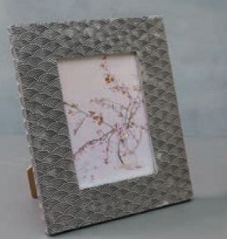 Shine Patterned Frames