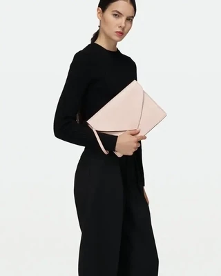 Envelope Clutch in Vegetable Tanned Calfskin Leather, Rosa