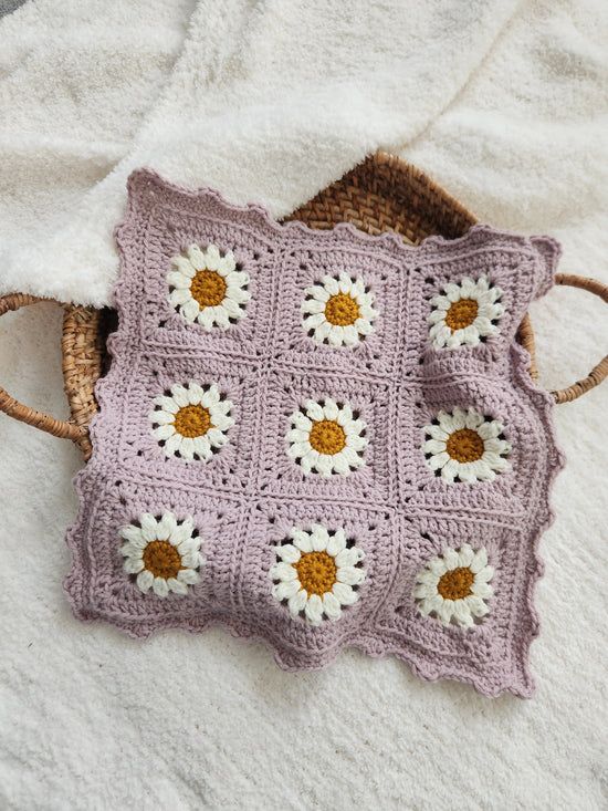 Daisy Lovey Blanket