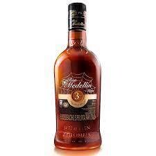 Ron Medellín botella