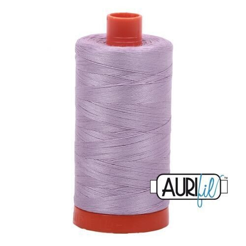 Aurifil Garn 50wt | No. 2562 - Lilac | 1300m