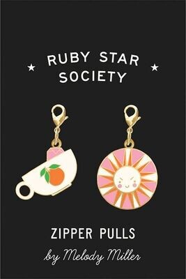 Ruby Star Society Reißverschluss Anhänger Zipper Pulls von Melody Miller | Tasse + Sonne