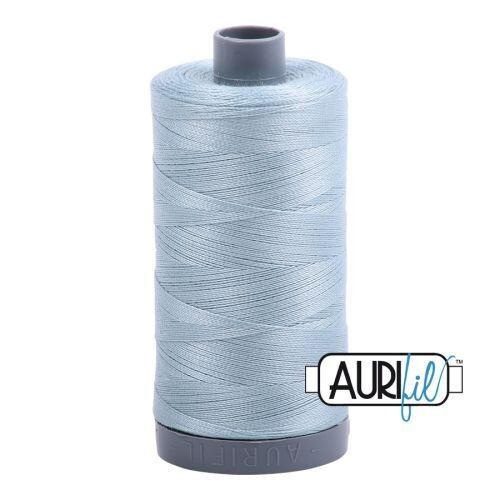 Aurifil Quiltgarn 28wt | Bright Grey Blue No. 2847 | 750m