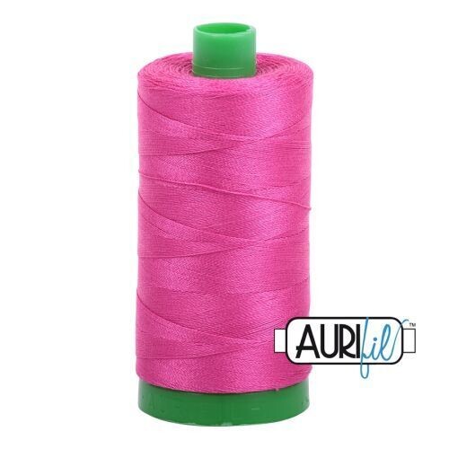 Aurifil Garn 40wt | No. 4020 - Fuchsia  ​|  1000m