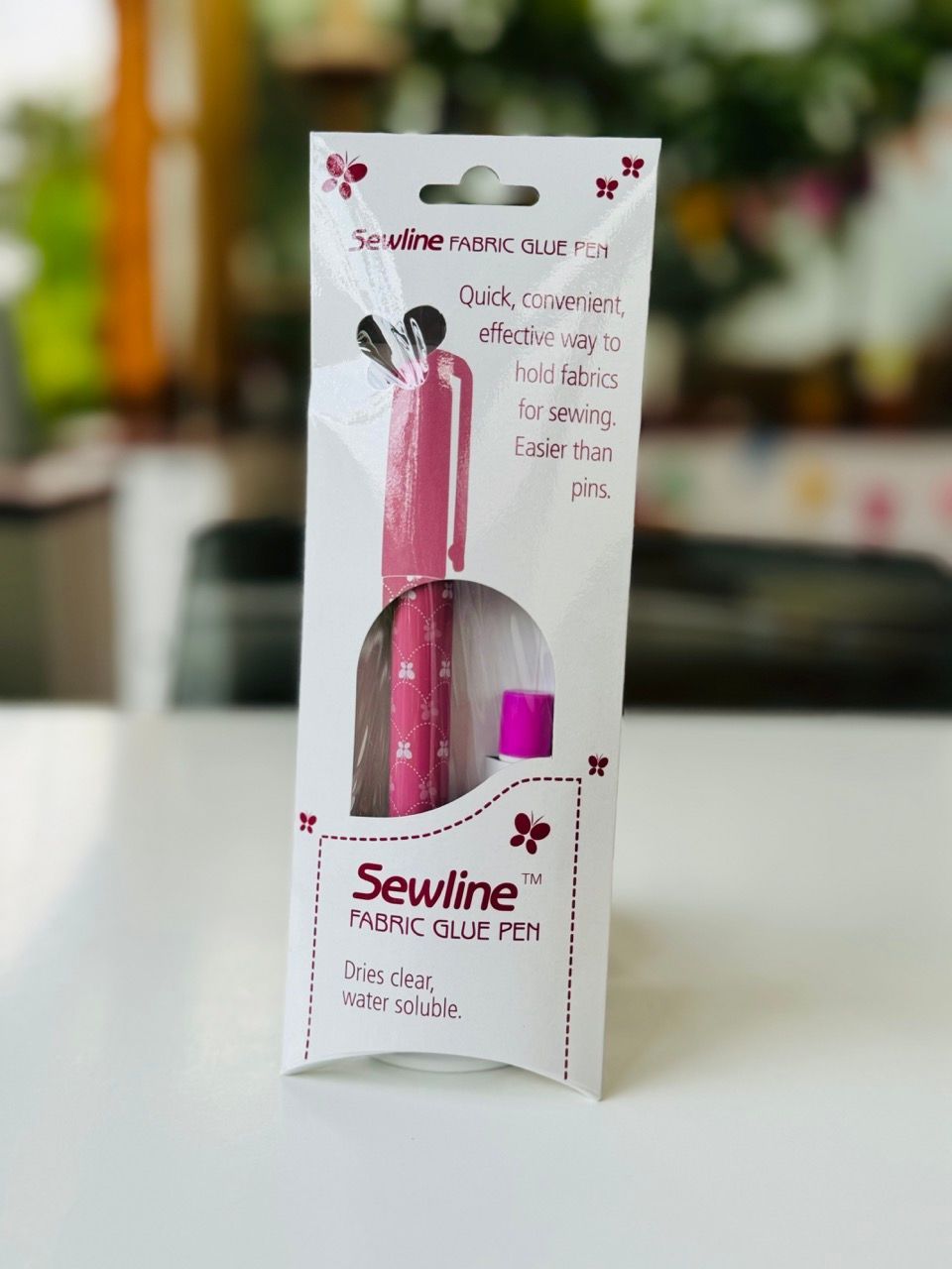 Textil-Klebestift blau wasserlöslich | Fabric Glue Pen von Sewline