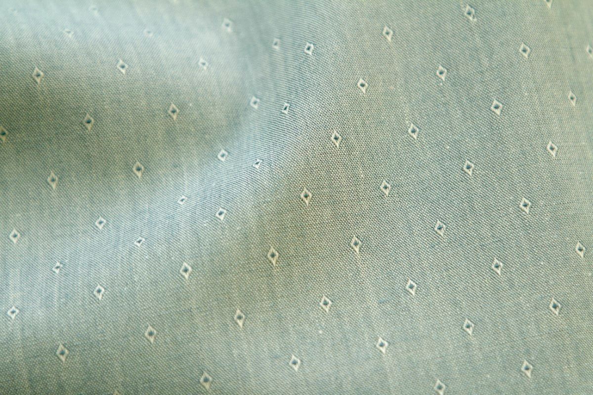Wildflower Wovens  von Suzy Quilts  für Art Gallery Fabrics | Dots in Clover
