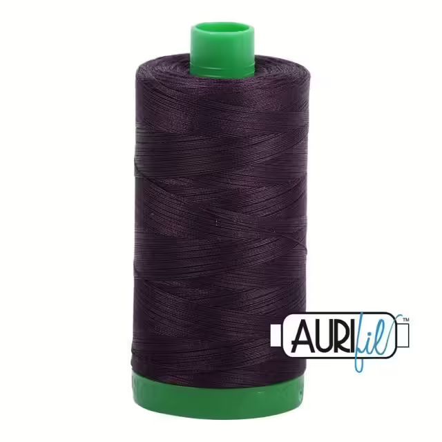 Aurifil Quiltgarn 40wt | No. 2670 - Aubergine | 1000m