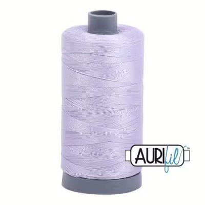 Aurifil Quiltgarn 28wt | Iris No. 2560 | 750m Aurifil Quiltgarn 28wt | Iris No. 2560 | 750m