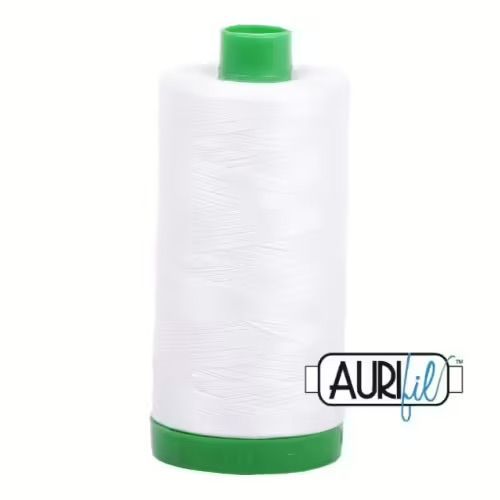 Aurifil Quiltgarn 40wt | No. 2021 - Natural White | 1000 m Aurifil Quiltgarn 40wt | No. 2021 - Natural White | 1000 m