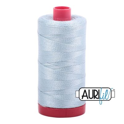Aurifil Quiltgarn 12wt | No. 2847 - Bright Grey Blue | 325m Aurifil Quiltgarn 12wt | No. 2847 - Bright Grey Blue | 325m