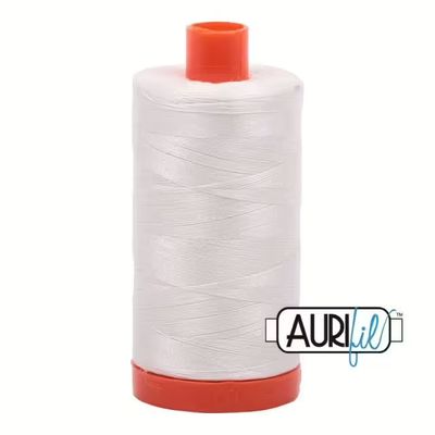 Aurifil Garn 50wt | Sea Biscuit - No. 6722 | 1300 m Aurifil Garn 50wt | Sea Biscuit - No. 6722 | 1300 m