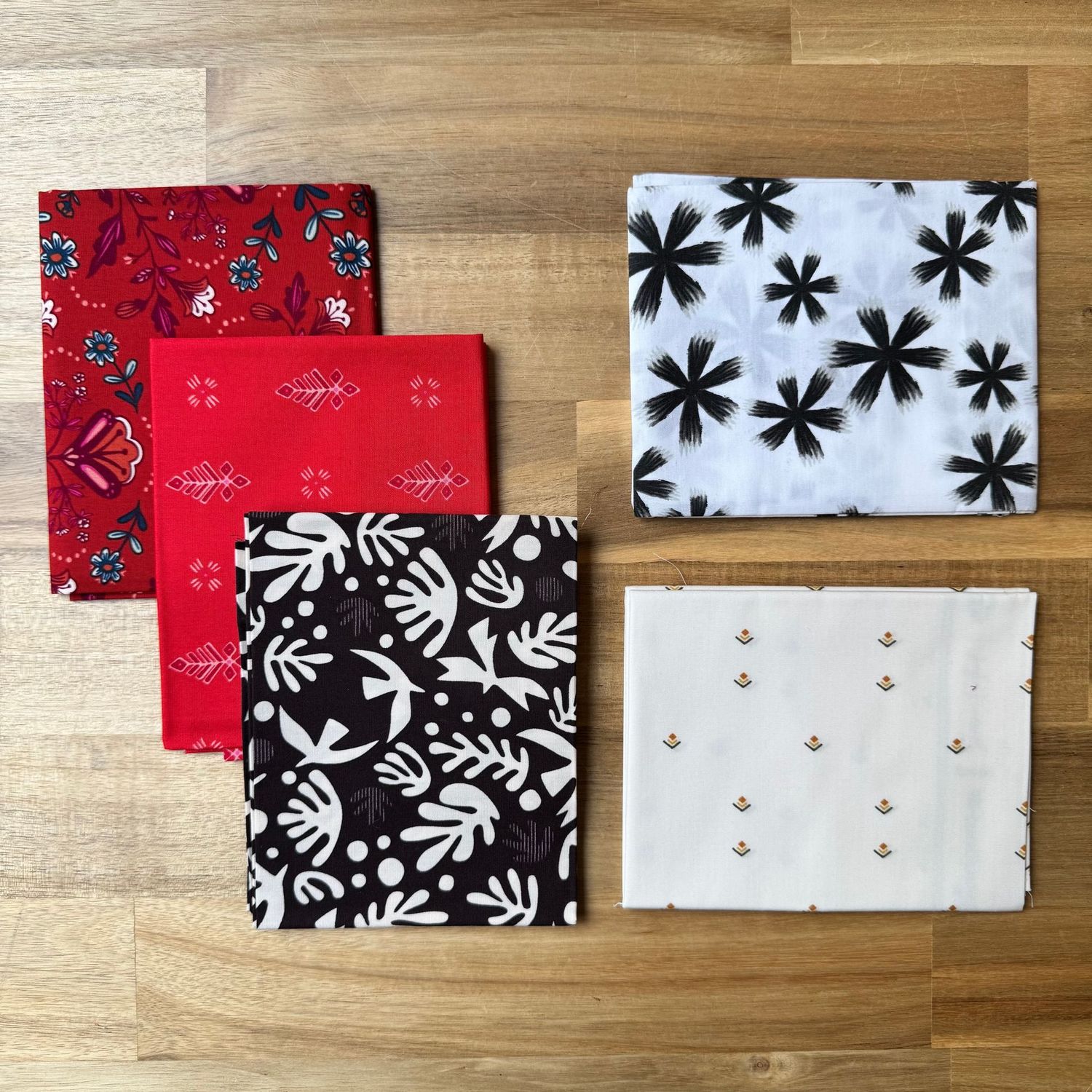 Stash Builder 216 | Fat Quarter Bundle