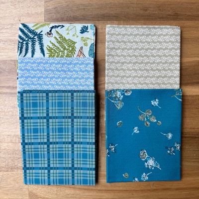 Stash Builder 220 | Fat Quarter Bundle Stash Builder 220 | Fat Quarter Bundle