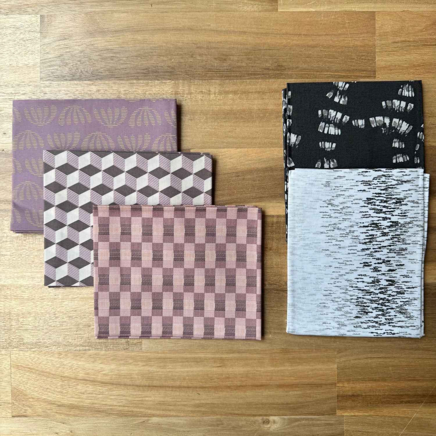 Stash Builder 205 | Fat Quarter Bundle