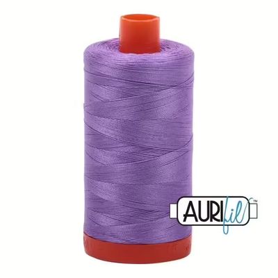 Aurifil Garn 50wt | No. 2520 - Violet | 1300 m Aurifil Garn 50wt | No. 2520 - Violet | 1300 m