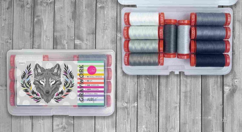 Graywork by Tula Pink x Aurifil | 50wt - Small | Set Graywork by Tula Pink x Aurifil | 50wt - Small | Set