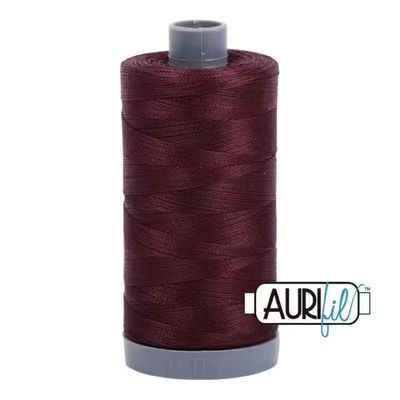 Aurifil Quiltgarn 28wt | No. 2468 - Dark Wine | 750 m Aurifil Quiltgarn 28wt | No. 2468 - Dark Wine | 750 m