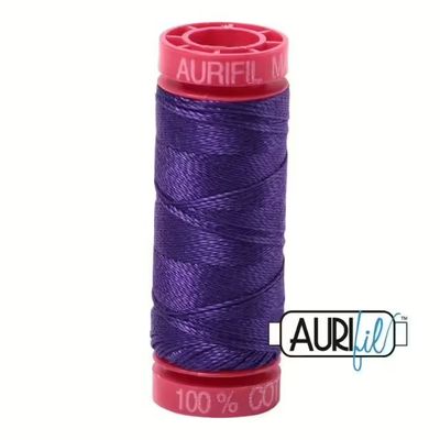 Aurifil Quiltgarn 12wt | No. 2582 - Dark Violet | 50 m Aurifil Quiltgarn 12wt | No. 2582 - Dark Violet | 50 m