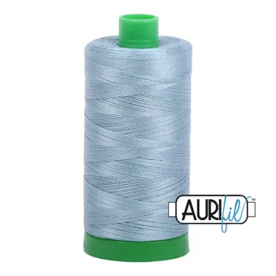 Aurifil Quiltgarn 40wt | No. 5008 - Sugar Paper | 1000 m Aurifil Quiltgarn 40wt | No. 5008 - Sugar Paper | 1000 m