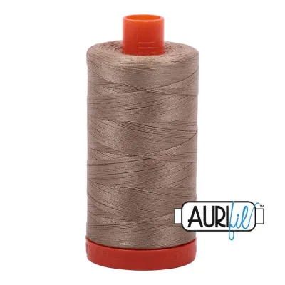 Aurifil Garn 50wt | No. 2325 - Linen | 1300 m
