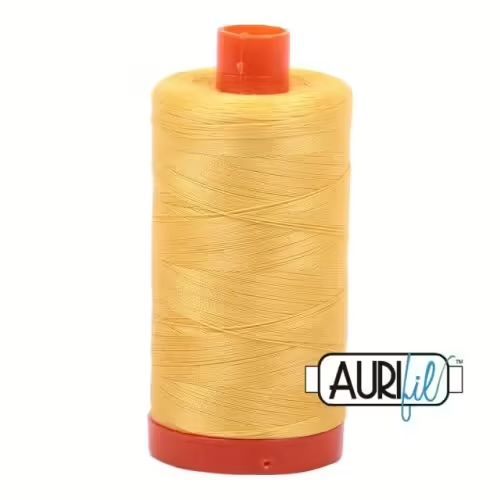 Aurifil Garn 50wt | No. 1135 - Pale Yellow | 1300 m Aurifil Garn 50wt | No. 1135 - Pale Yellow | 1300 m