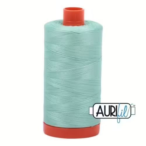 Aurifil Garn 50wt | No. 2835 - Medium Mint | 1300 m Aurifil Garn 50wt | No. 2835 - Medium Mint | 1300 m
