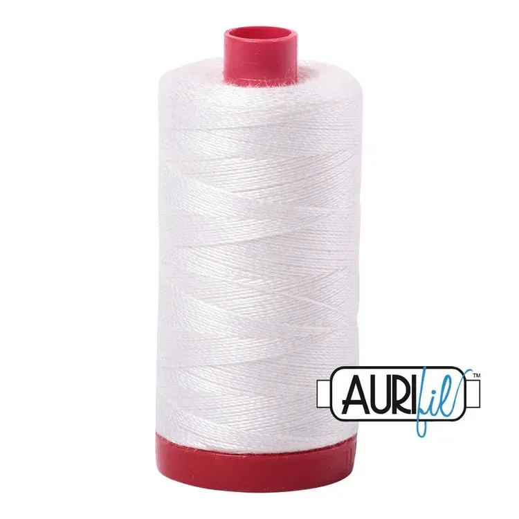 Aurifil Quiltgarn 12wt | No. 2021  - Natural White | 325m