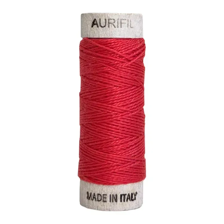 Aurifil Baumwollgarn 8wt | No. 5002 – Medium Red | 35 m