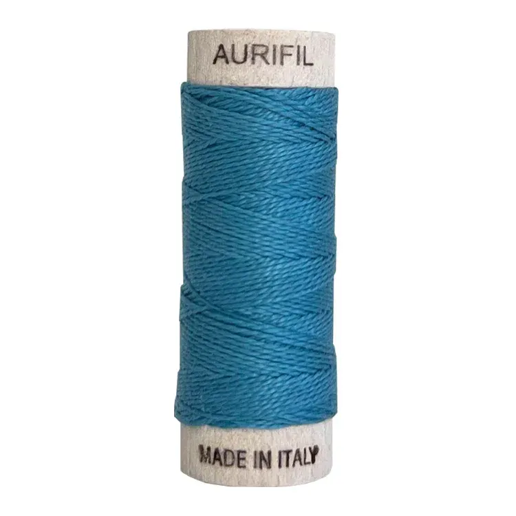 Aurifil Baumwollgarn 8wt | No. 2815 – Teal | 35 m