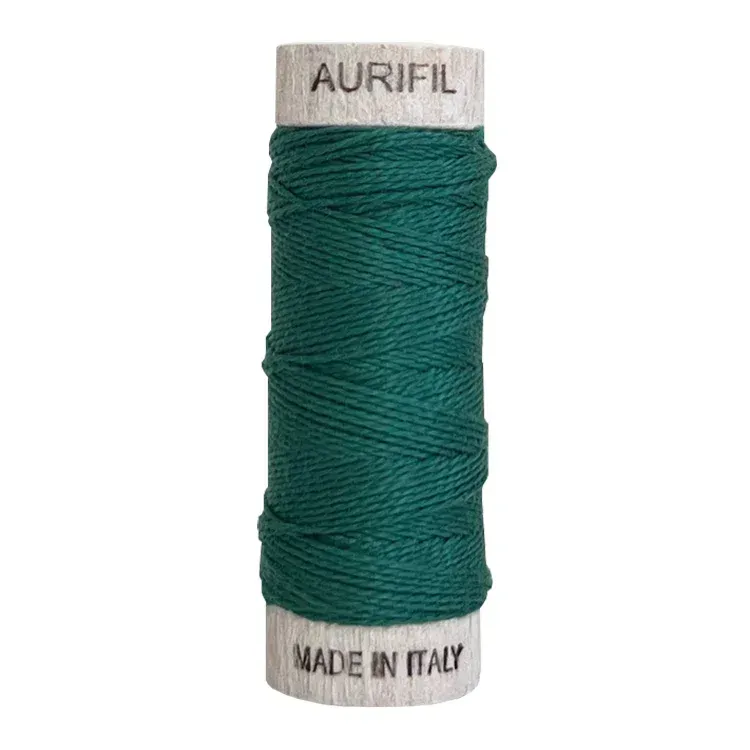 Aurifil Baumwollgarn 8wt | No. 4129 – Turf Green | 35 m