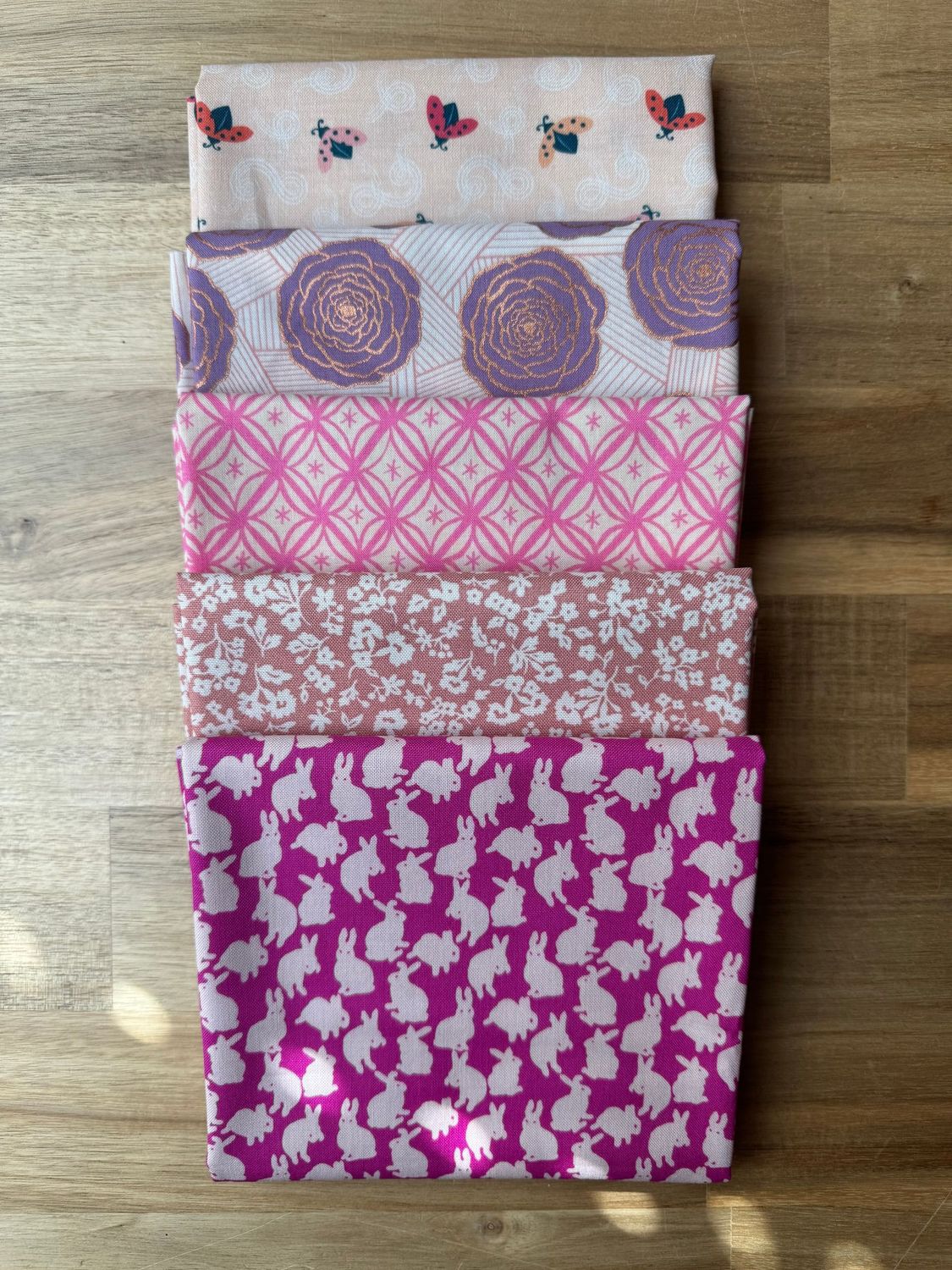 Stoffbundle „Rosé & Beere“ – 5 Fat Quarter | No. 228
