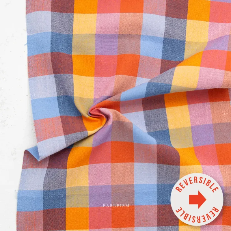 Gewebter Baumwollstoff 1 Inch Happy Checkers in Cornucopia aus der Kollektion Fine and Dandy von Fableism mit kleinem Karomus