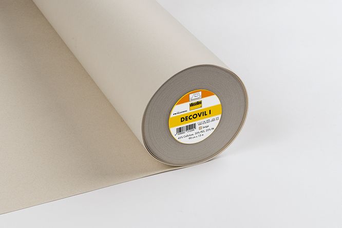 Decovil I von Vlieseline, beige aufbügelbare Schabrackeneinlage für Taschen, Wohnaccessoires und stabile Nähprojekte.