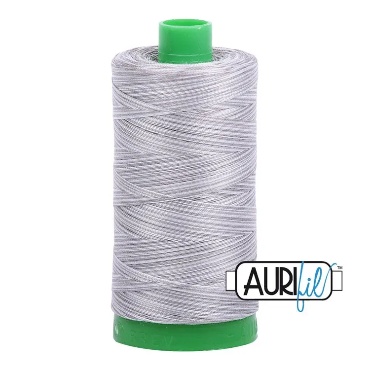 Aurifil Quiltgarn 40wt | No. 4670 – Silver Fox | 1.000 m Aurifil Quiltgarn 40wt | No. 4670 – Silver Fox | 1.000 m