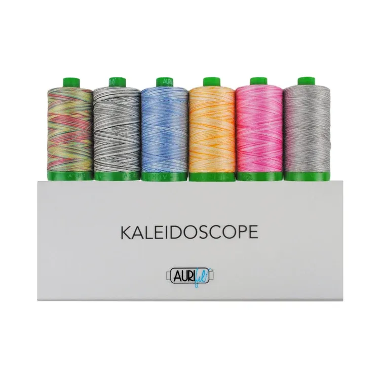 Aurifil Kaleidoscope Garnbox | 6 große Spulen 40wt | je 1.000 m Aurifil Kaleidoscope Garnbox | 6 große Spulen 40wt | je 1.000 m
