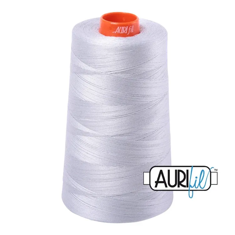 Aurifil Näh- und Quiltgarn 50wt | No. 2600 – Dove | Kone 5.900 m