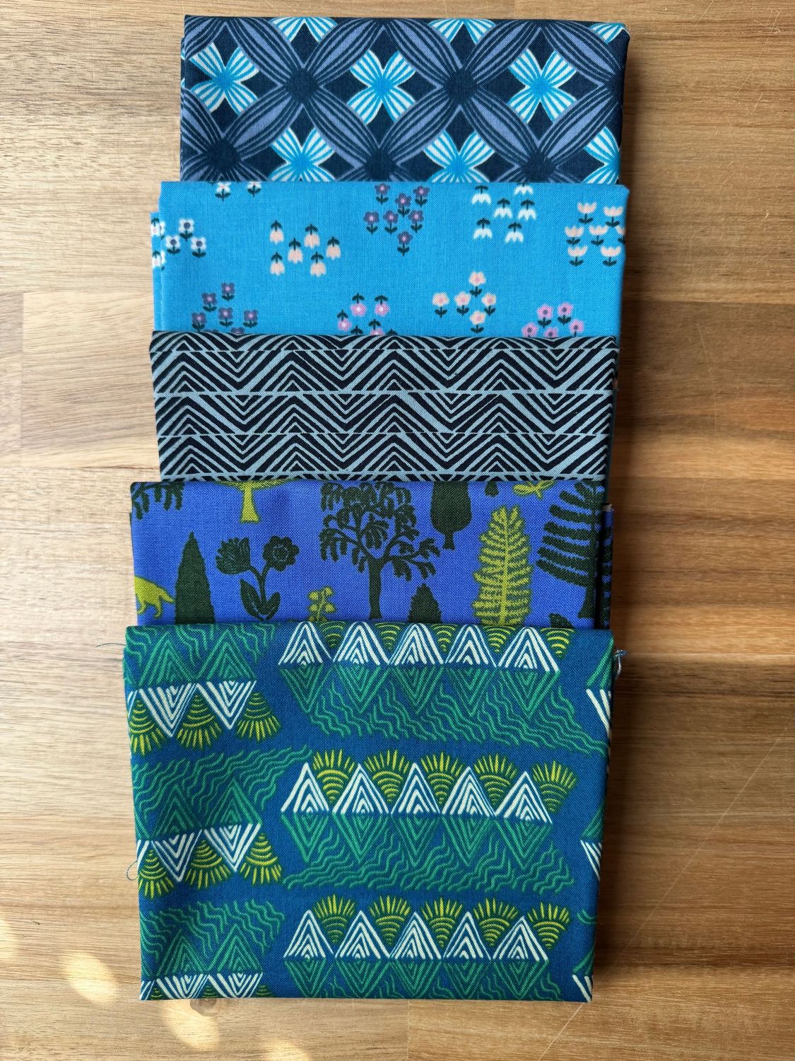 Stash Builder No. 232 - 5 FQs Stash Builder No. 232 - 5 FQs