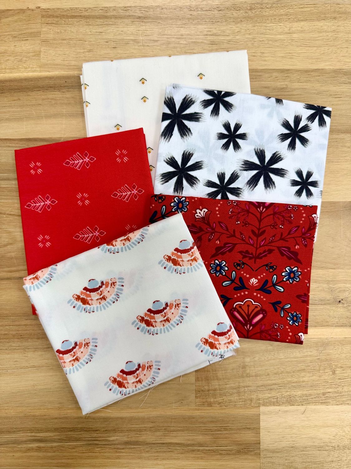Stash Builder No. 216 | Fat Quarter Bundle
