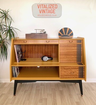 Record player sale drinks cabinet