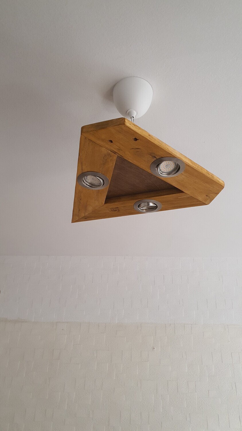 Lámpara Semi triangular 3 focos